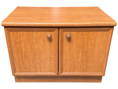 Side Cabinet Oak Props, Prop Hire