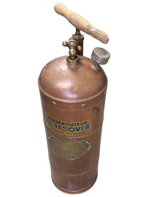 Pulveratisataur Fire Sprayer Antique Brass extinguisher Props, Prop Hire