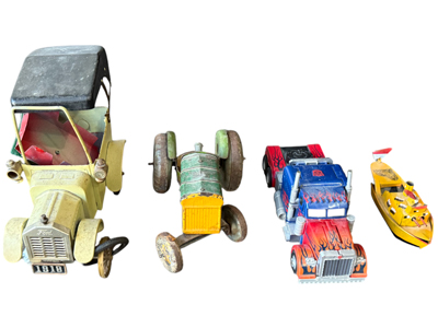 Vintage Tin Toys Props, Prop Hire